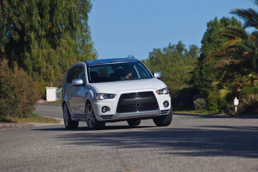  Mitsubishi Outlander GT 2010 года  (фото 40 из 91)